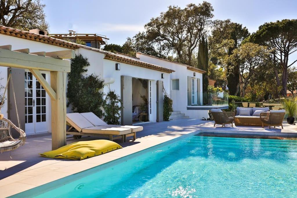 Superbe Villa A Sainte-Maxime, Piscine Et Vue Mer - Villa Dina Eksteriør billede