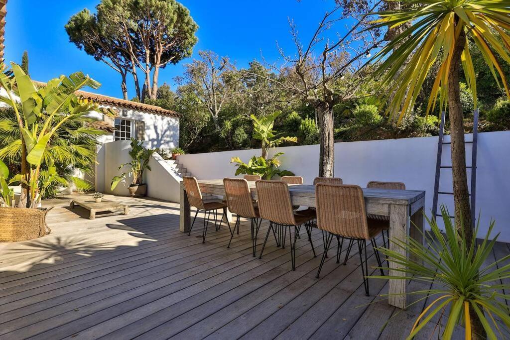 Superbe Villa A Sainte-Maxime, Piscine Et Vue Mer - Villa Dina Eksteriør billede