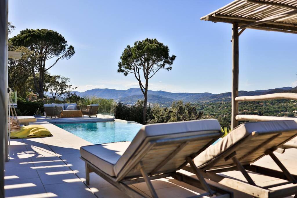 Superbe Villa A Sainte-Maxime, Piscine Et Vue Mer - Villa Dina Eksteriør billede